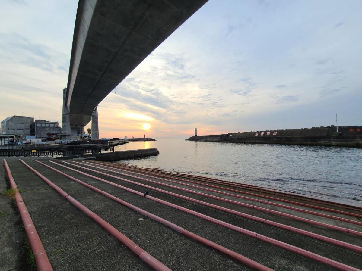 Hayakawa Station Retreat: Riverfront Workation Haven Odawara Exterior photo